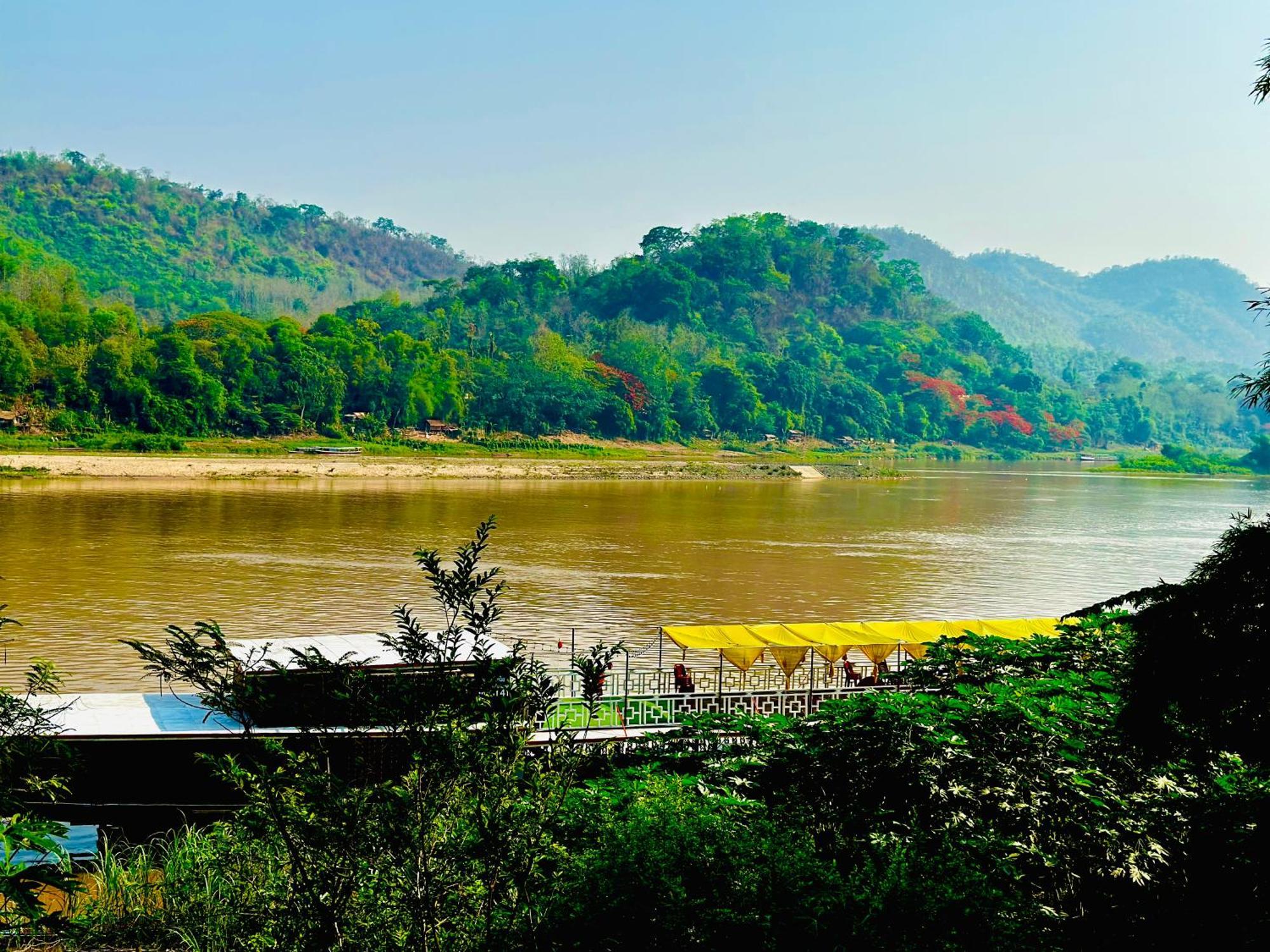 Villa Phonethip Mekong Riverside Luang Prabang Esterno foto